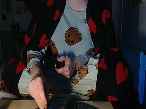 Snapshot of Lauzo21 chatting on January 19, 2026, 6:39 am Lauzo21 online show from January 19, 2026, 6:39 am