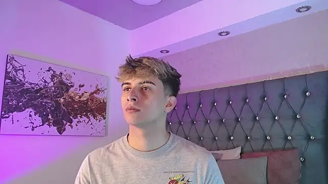 MrWilliseo online show from September 29, 2025, 2:07 am