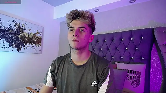 MrWilliseo online show from September 11, 2025, 8:20 pm