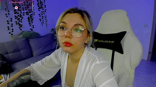 Snapshot of whoa-hoa-hoa-hoa-hoa chatting on November 13, 2025, 3:49 pm whoa-hoa-hoa-hoa-hoa online show from November 13, 2025, 3:49 pm