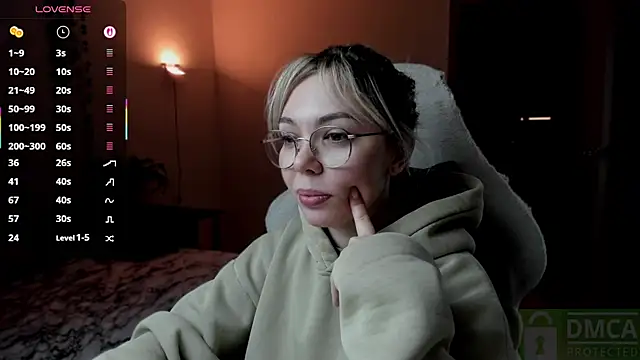 Snapshot of whoa-hoa-hoa-hoa-hoa chatting on October 14, 2025, 9:15 pm whoa-hoa-hoa-hoa-hoa online show from October 14, 2025, 9:15 pm