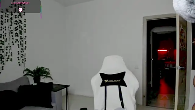 Snapshot of whoa-hoa-hoa-hoa-hoa chatting on October 27, 2025, 5:03 pm whoa-hoa-hoa-hoa-hoa online show from October 27, 2025, 5:03 pm