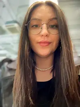 meow girl online show from March 11, 2026, 10:42 am