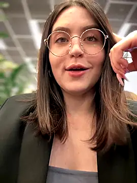 meow girl online show from September 30, 2025, 12:00 pm