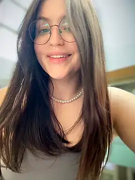 meow girl online show from June 5, 2026, 11:05 am
