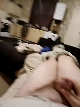 ADAMWILBY34 online show from December 22, 2025, 10:04 am