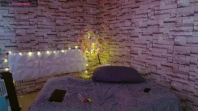 Vanse lust online show from March 19, 2025, 10:31 pm