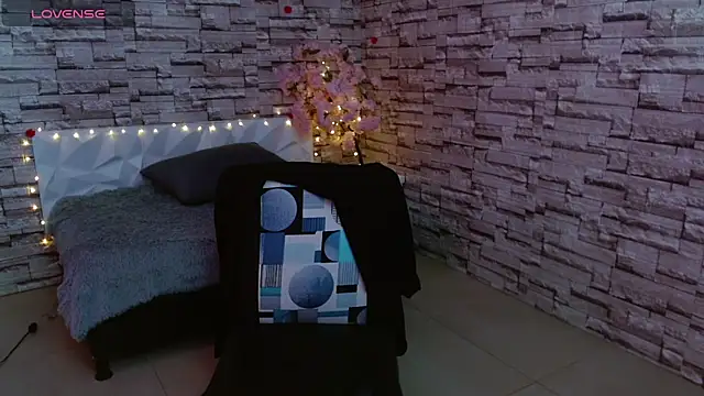 Vanse lust online show from March 8, 2025, 8:46 pm