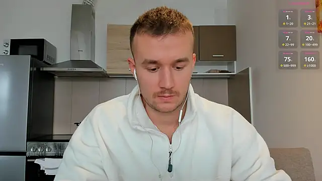 Snapshot of cute_mark chatting on February 24, 2025, 9:00 am cute mark online show from February 24, 2025, 9:00 am