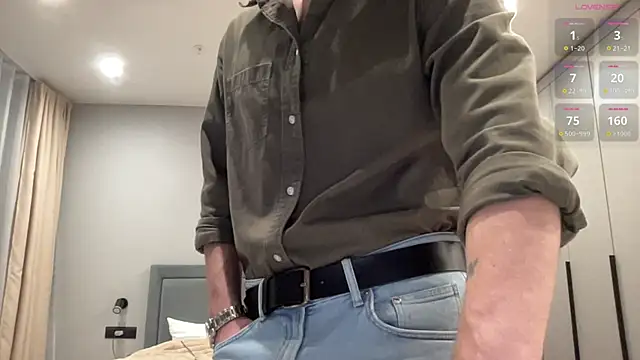 Snapshot of cute_mark chatting on November 11, 2025, 4:57 pm cute mark online show from November 11, 2025, 4:57 pm