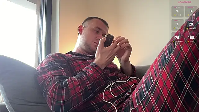 Snapshot of cute_mark chatting on January 23, 2025, 8:57 am cute mark online show from January 23, 2025, 8:57 am