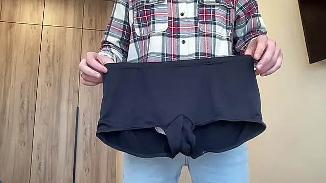 cute mark online show from February 27, 2026, 12:38 pm