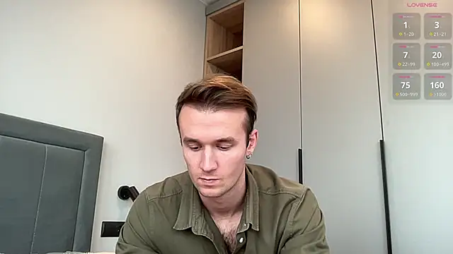 Snapshot of cute_mark chatting on October 5, 2025, 12:18 pm cute mark online show from October 5, 2025, 12:18 pm