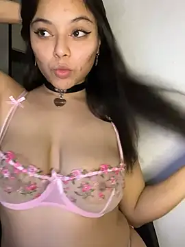 adry moon666 online show from March 10, 2025, 5:00 am