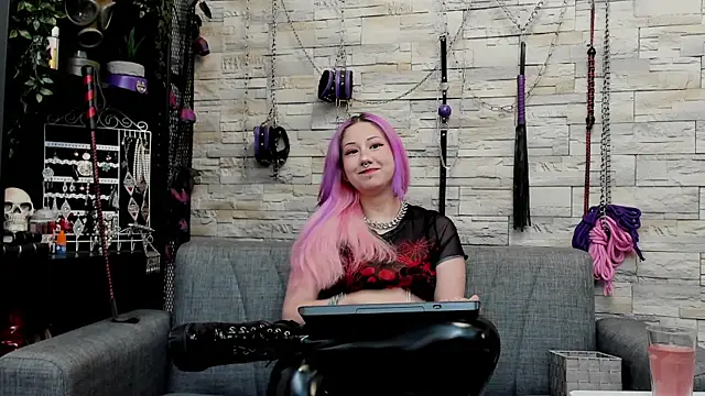 CruelMistress online show from May 28, 2026, 1:13 am