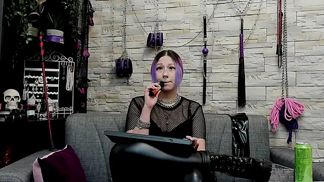 CruelMistress online show from February 11, 2026, 12:43 am