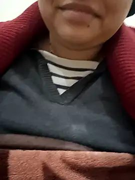 rituu07 online show from December 13, 2024, 1:12 pm