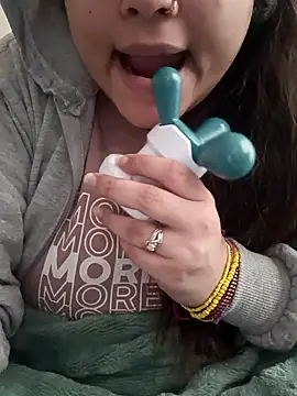 rituu07 online show from December 23, 2024, 5:17 am