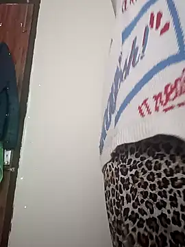 rituu07 online show from December 30, 2024, 8:10 am