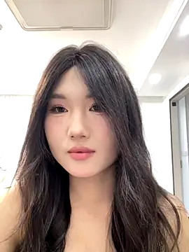 xyebobs online show from November 9, 2025, 3:05 pm