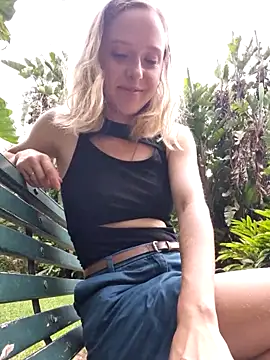 Snapshot of Public_Katrisha chatting on February 4, 2025, 4:50 pm Public Katrisha online show from February 4, 2025, 4:50 pm