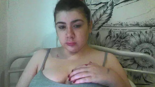 Snapshot of CamilaCherryX chatting on October 5, 2025, 2:30 pm CamilaCherryX online show from October 5, 2025, 2:30 pm