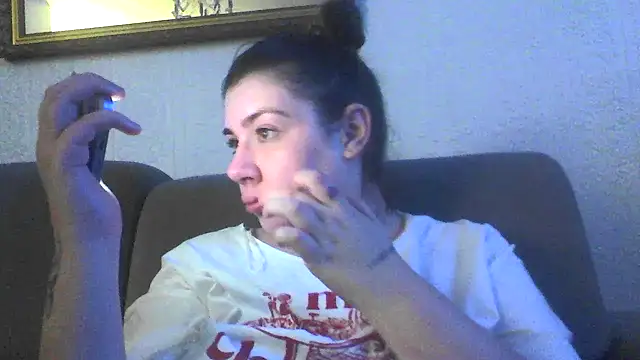 CamilaCherryX online show from November 12, 2025, 6:45 pm