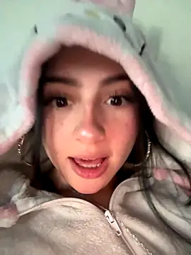 Snapshot of myeimmy_33 chatting on November 6, 2025, 10:36 pm myeimmy 33 online show from November 6, 2025, 10:36 pm