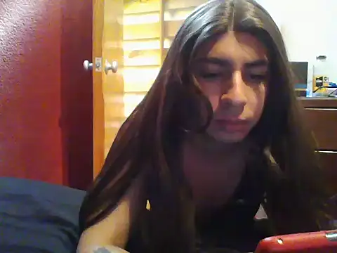 Snapshot of Yasmin_Paez99 chatting on October 21, 2025, 7:24 pm Yasmin Paez99 online show from October 21, 2025, 7:24 pm