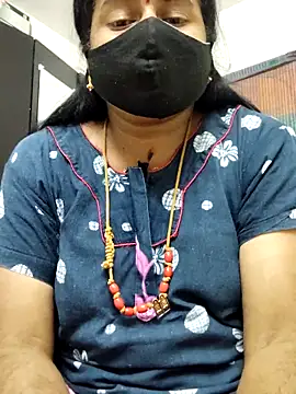 Snapshot of Tamilrojanew chatting on May 28, 2026, 4:35 pm Tamilrojanew online show from May 28, 2026, 4:35 pm