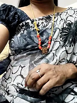 Snapshot of Tamilrojanew chatting on April 22, 2026, 6:31 am Tamilrojanew online show from April 22, 2026, 6:31 am