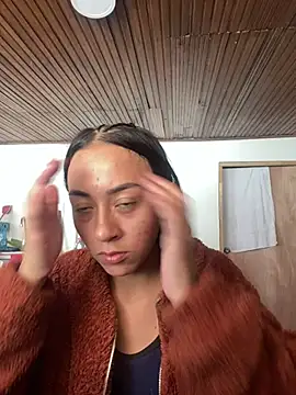 Snapshot of Little_aphrodite chatting on February 22, 2026, 6:31 pm Little aphrodite online show from February 22, 2026, 6:31 pm