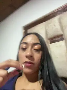 Snapshot of Little_aphrodite chatting on February 22, 2026, 2:58 am Little aphrodite online show from February 22, 2026, 2:58 am