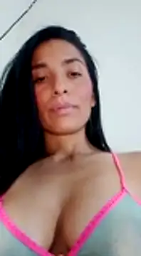 Snapshot of chloewildd_ chatting on January 18, 2025, 10:28 pm chloewildd online show from January 18, 2025, 10:28 pm