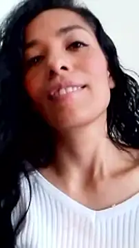 Snapshot of chloewildd_ chatting on February 2, 2025, 3:49 pm chloewildd online show from February 2, 2025, 3:49 pm