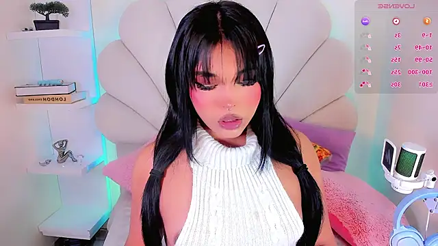 ValentinaMarinn online show from April 3, 2026, 9:21 pm