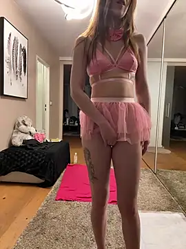 SwissKatyAndy online show from April 22, 2026, 8:04 pm