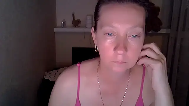 Snapshot of Madaamtang chatting on July 9, 2026, 7:13 pm Madaamtang online show from July 9, 2026, 7:13 pm
