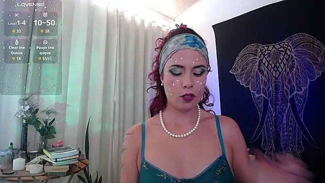 AmaRiv online show from November 6, 2025, 4:33 pm