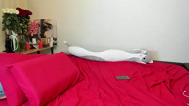 Snapshot of Shadow_Dance chatting on March 12, 2025, 4:24 pm Shadow Dance online show from March 12, 2025, 4:24 pm