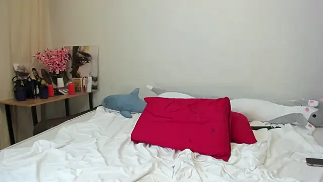 Snapshot of Shadow_Dance chatting on March 21, 2025, 4:29 pm Shadow Dance online show from March 21, 2025, 4:29 pm