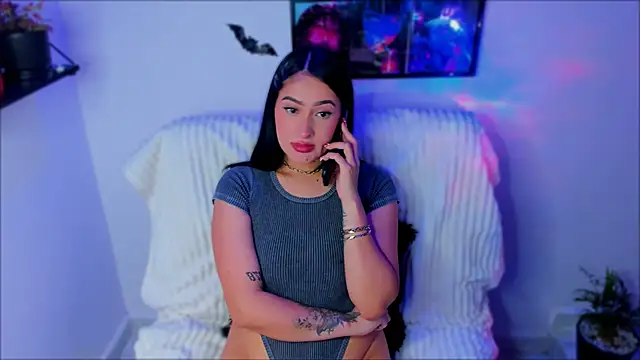 Snapshot of Kaaiiri chatting on December 26, 2024, 7:38 pm Kaaiiri online show from December 26, 2024, 7:38 pm