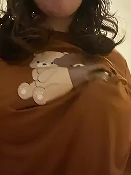 Snapshot of Golin-24 chatting on February 1, 2026, 9:13 pm Golin-24 online show from February 1, 2026, 9:13 pm