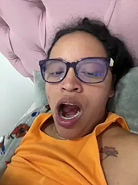 Snapshot of angela_angels_ chatting on January 9, 2025, 6:59 am angela angels online show from January 9, 2025, 6:59 am