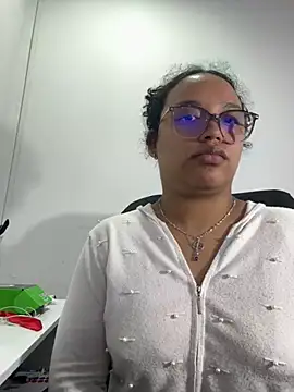 Snapshot of angela_angels_ chatting on September 24, 2025, 1:46 am angela angels online show from September 24, 2025, 1:46 am