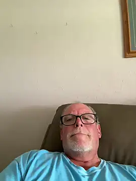 wildrocket02 online show from May 9, 2026, 3:15 pm