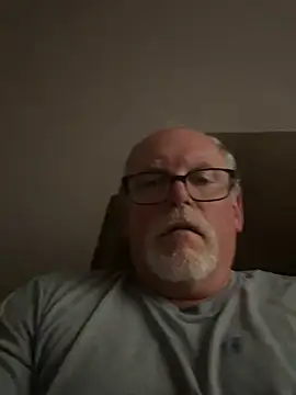 wildrocket02 online show from May 19, 2026, 1:56 am