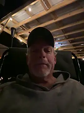 wildrocket02 online show from May 31, 2026, 6:19 am
