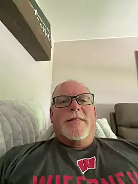 wildrocket02 online show from May 29, 2026, 3:51 pm