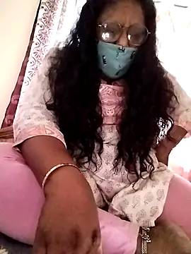 Snapshot of Pushpavathi_78 chatting on October 4, 2025, 10:28 am Pushpavathi 78 online show from October 4, 2025, 10:28 am